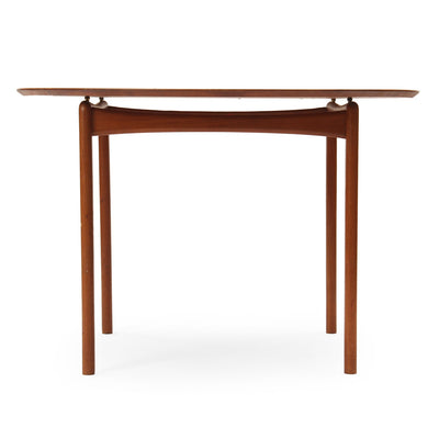 Round Table by Peter Hvidt & Orla Mölgaard-Nielsen