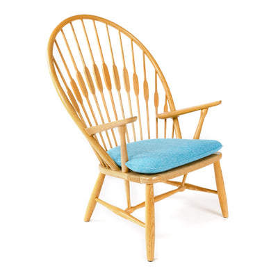 The JH 550 Peacock Chair by Hans J. Wegner for Johannes Hansen, 1947