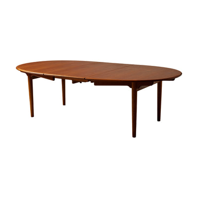 Oval Extension Table by Hans J. Wegner for Johannes Hansen