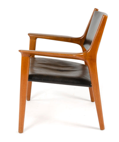 Oxhide Teak Lounge Chair by Hans J. Wegner for Johannes Hansen