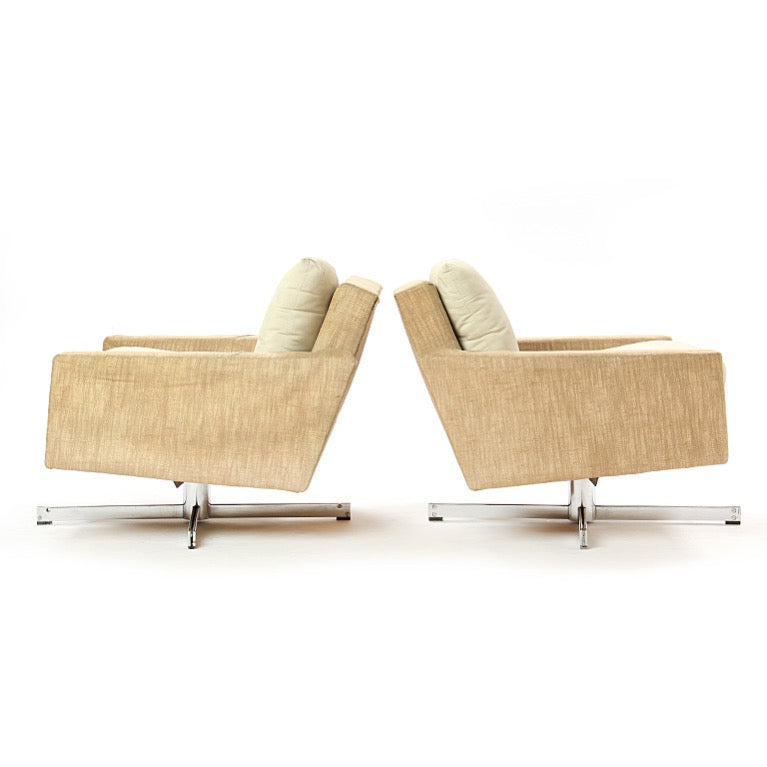 Modernist Swivel Lounge Chairs for Knoll